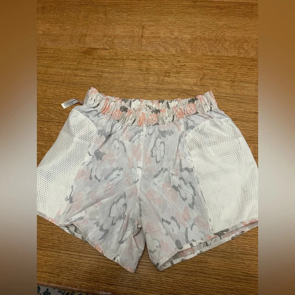 Free People Movement NWT In The Wild Printed Shorts sz XS $68 MSRP - Picture 13 of 16